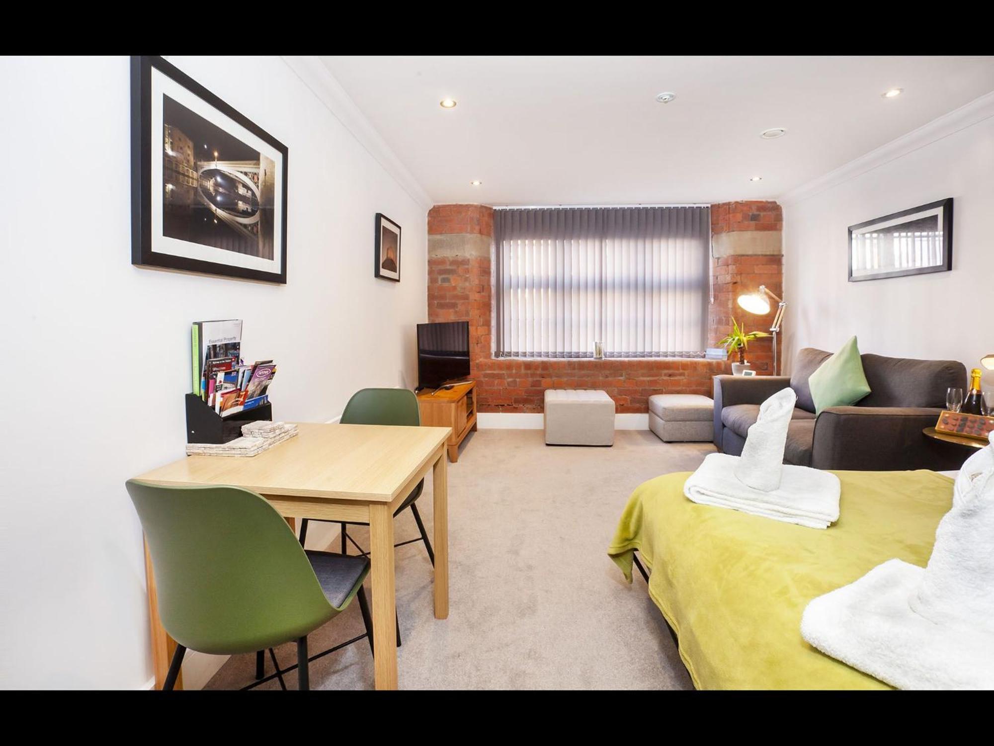 58 Cocoa Suites ヨーク エクステリア 写真